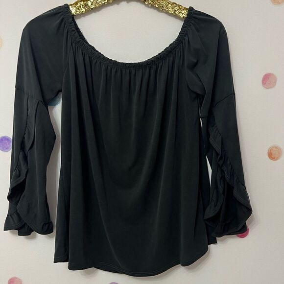 Off the shoulder blouse - Picture 3 of 4